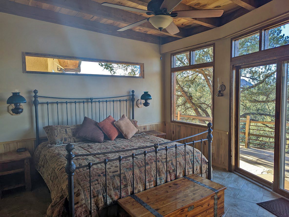 Bunkhouse-bedroom-king-bed-view
